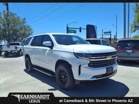 Used 2024 Chevrolet Tahoe LT w/ Luxury Package AWD/4WD image 14