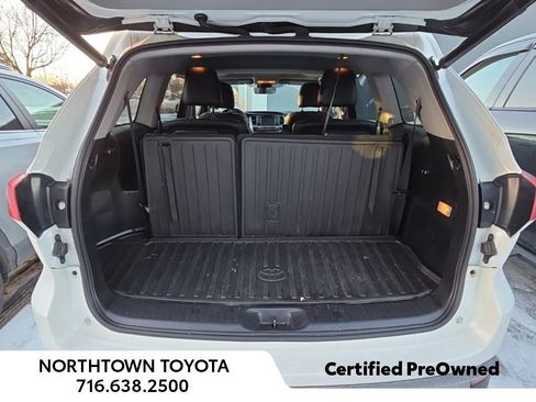 Used 2019 Toyota Highlander XLE image 9