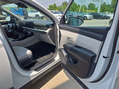 Used 2025 Hyundai Tucson SEL FWD image 59