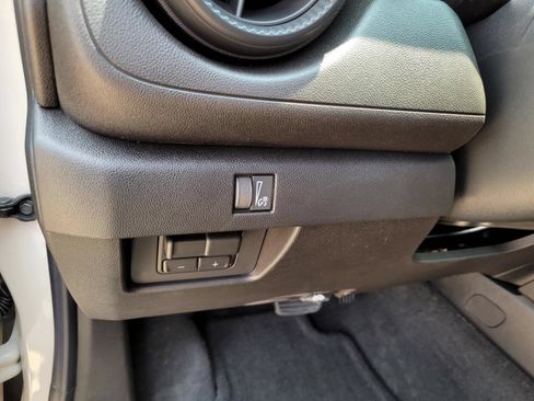 New 2026 Chevrolet Colorado Trail Boss AWD/4WD image 16