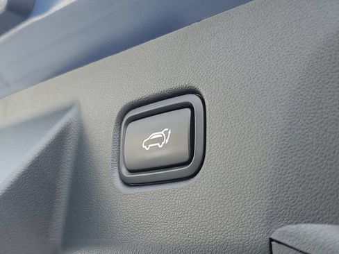 Certified 2025 Hyundai Tucson SEL FWD image 28