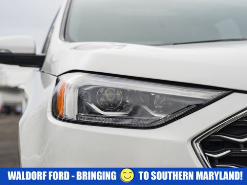 Used 2020 Ford Edge Titanium w/ Equipment Group 301A image 14