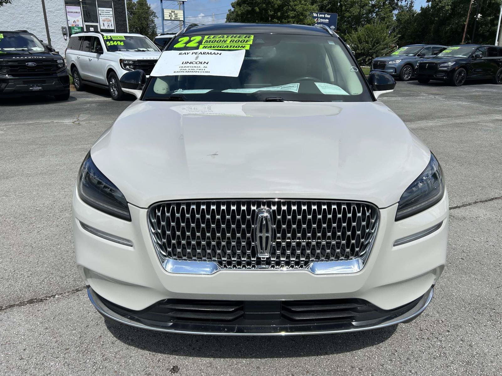 Used 2022 Lincoln Corsair AWD w/ Premium Package image 12