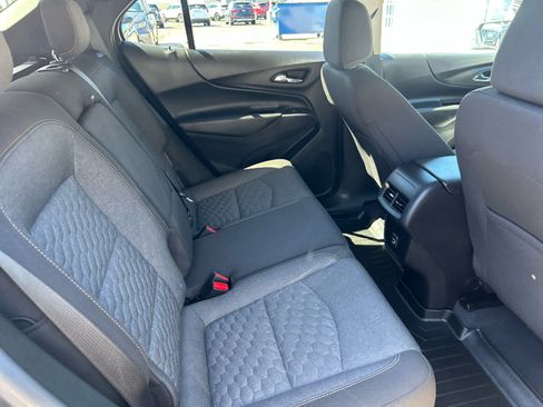 Used 2020 Chevrolet Equinox LT FWD image 21