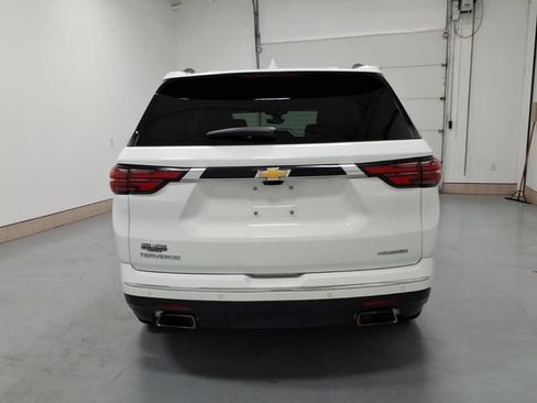 Used 2023 Chevrolet Traverse Premier FWD image 4