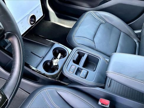 Used 2025 Ford Mustang Mach-E Premium RWD image 16