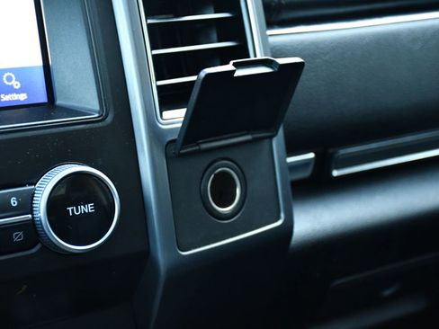 Used 2021 Ford Expedition Max Platinum image 34