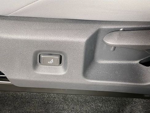 New 2025 Toyota Tacoma SR5 image 12