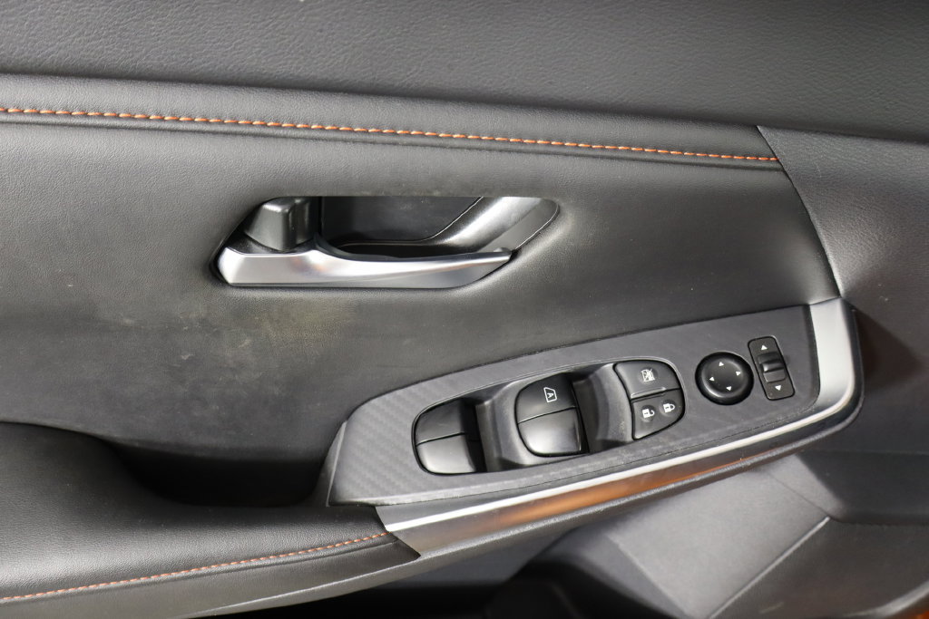 Used 2025 Nissan Sentra SR FWD image 20