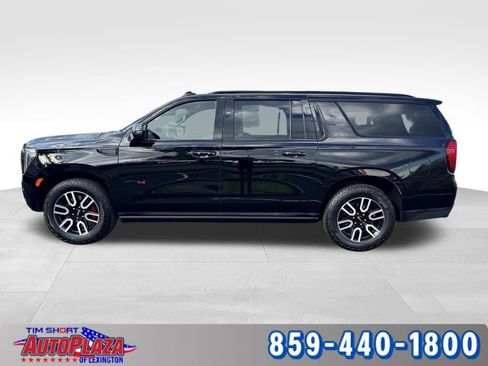 Used 2024 GMC Yukon XL AT4 w/ AT4 Premium Plus Package AWD/4WD image 12