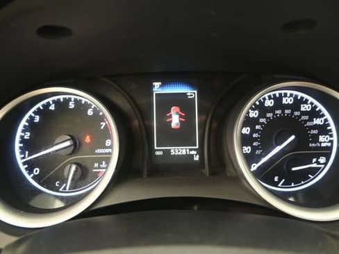 Used 2022 Toyota Camry LE FWD image 10