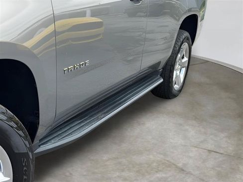 Used 2018 Chevrolet Tahoe LT w/ Luxury Package RWD image 7