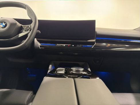 Used 2024 BMW 530i xDrive w/ Premium Package image 35