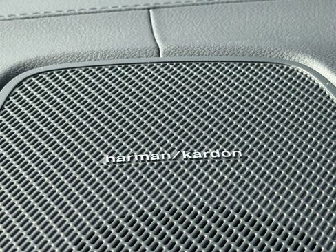 New 2026 Volvo XC60 B5 Ultra image 15