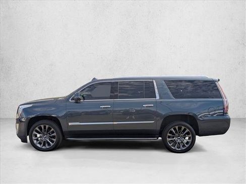 Used 2020 Cadillac Escalade ESV Luxury RWD image 9