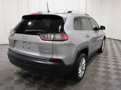 Used 2019 Jeep Cherokee Latitude w/ Popular Appearance Group FWD image 28