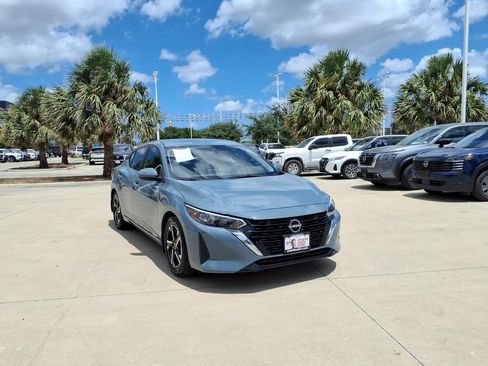 Used 2025 Nissan Sentra SV FWD image 7