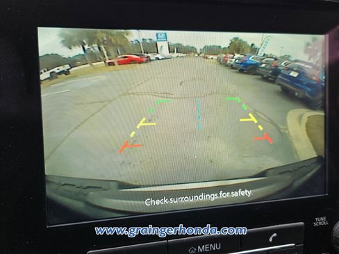 Used 2023 Nissan Frontier SV w/ Technology Package image 16