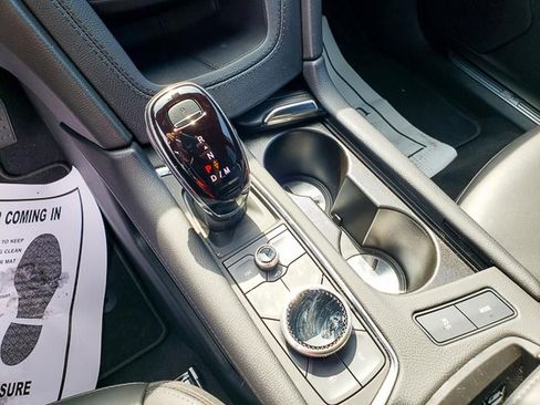 Used 2025 Cadillac XT5 Premium Luxury image 16