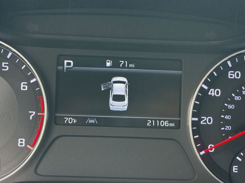 Certified 2023 Kia Forte LXS w/ LXS Technology Package FWD image 13
