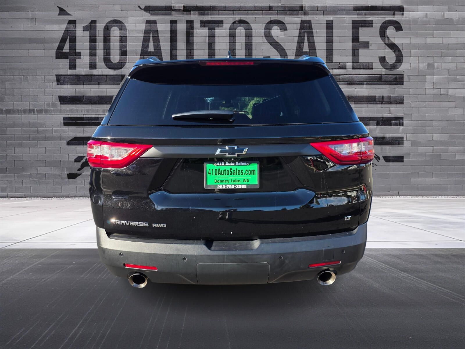 Used 2019 Chevrolet Traverse LT w/ LT Premium Package AWD/4WD image 4