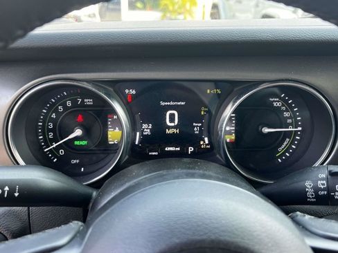Used 2023 Jeep Wrangler Unlimited w/ Cold Weather Group AWD/4WD image 22