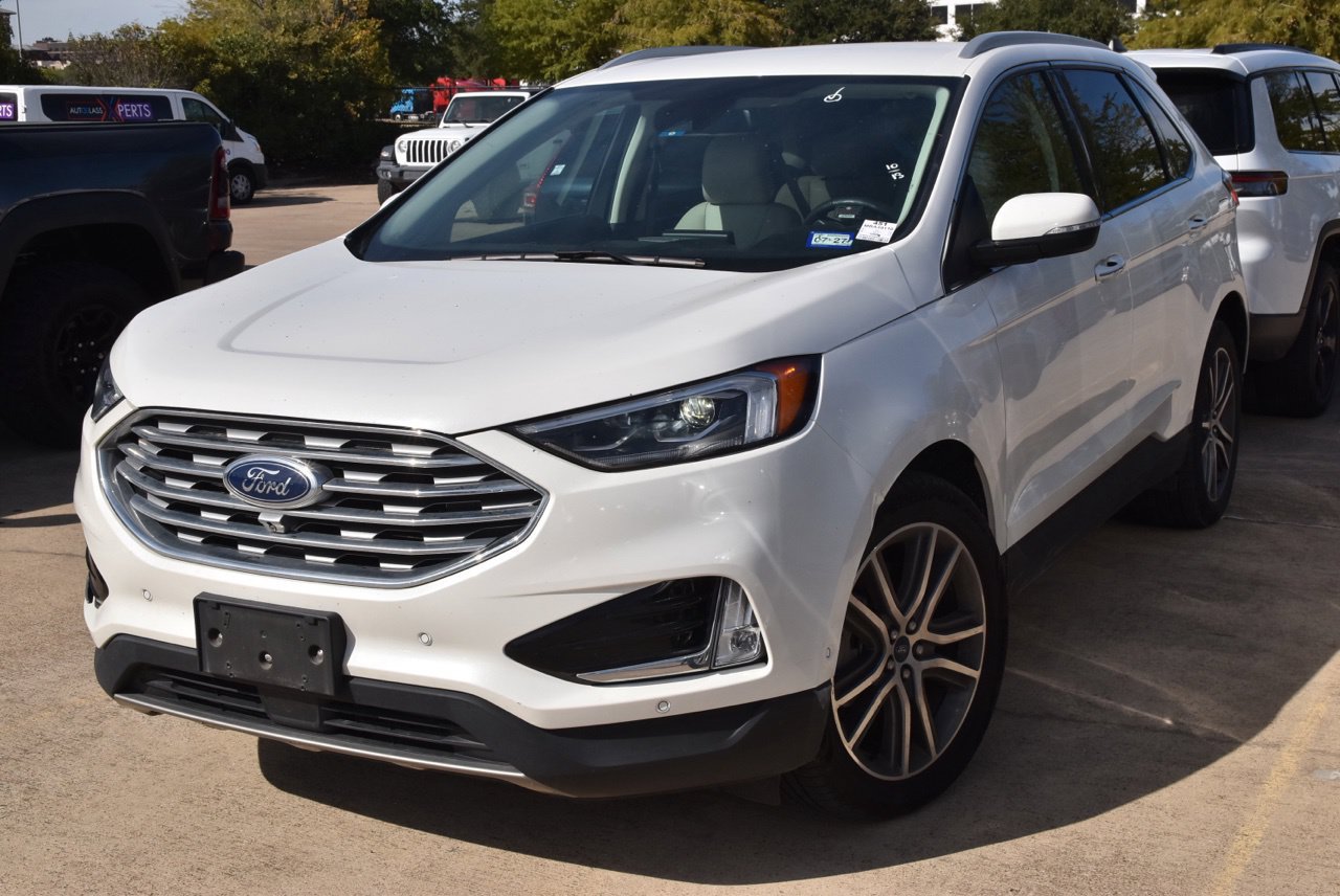 Used 2021 Ford Edge Titanium w/ Equipment Group 301A AWD/4WD image 2