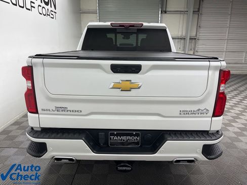 Used 2022 Chevrolet Silverado 1500 High Country w/ High Country Premium Package image 10