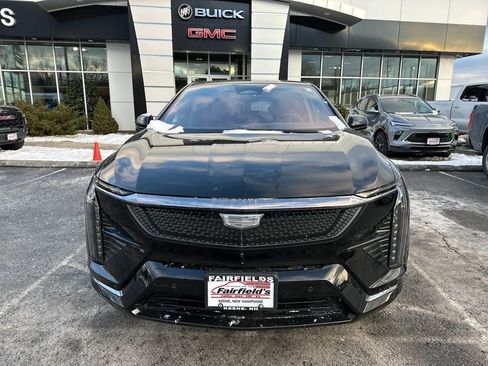 New 2026 Cadillac Optiq Sport 2 image 8