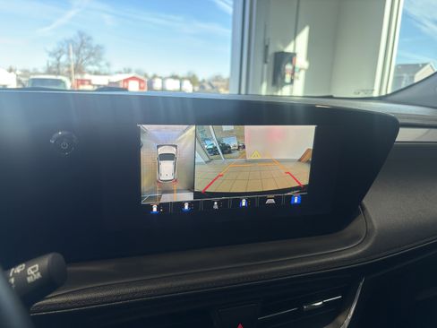 Used 2024 Buick Encore GX Sport Touring w/ Experience Buick Package image 13