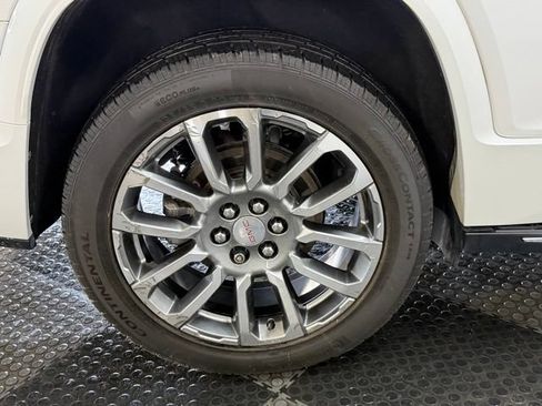Used 2021 GMC Acadia Denali w/ Denali Ultimate Package AWD/4WD image 14