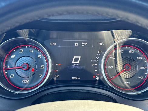 Used 2023 Dodge Charger SXT image 5
