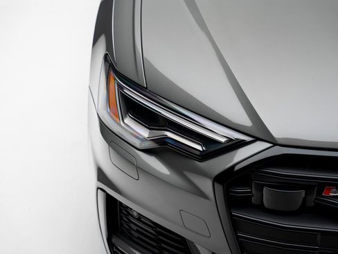 Used 2023 Audi S6 Premium Plus w/ Premium Plus Package image 11