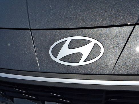 Certified 2025 Hyundai Elantra Sport FWD image 30