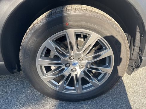 New 2025 Ford Explorer Active w/ Active Comfort Package image 13