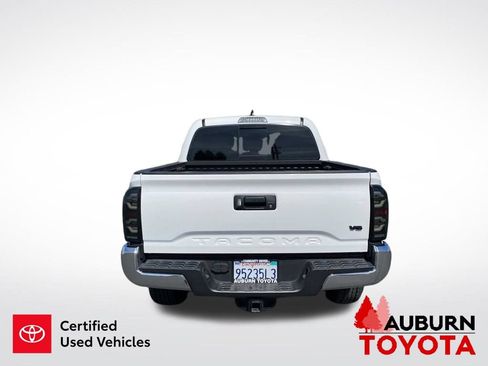 Certified 2022 Toyota Tacoma TRD Off-Road AWD/4WD image 7