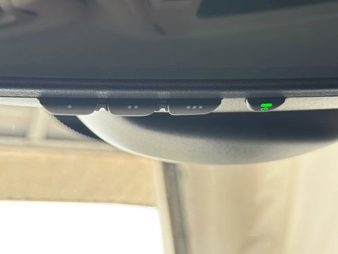 Used 2025 Honda Pilot EX-L image 49