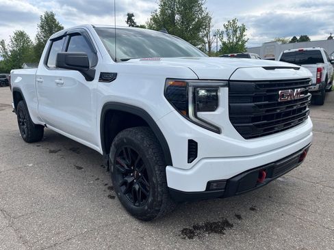 Used 2022 GMC Sierra 1500 Elevation w/ Preferred Package AWD/4WD image 4