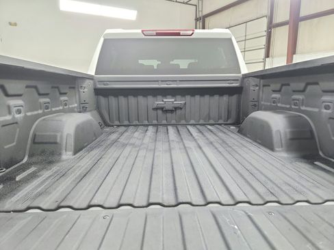 Used 2025 Chevrolet Silverado 1500 LTZ AWD/4WD image 47