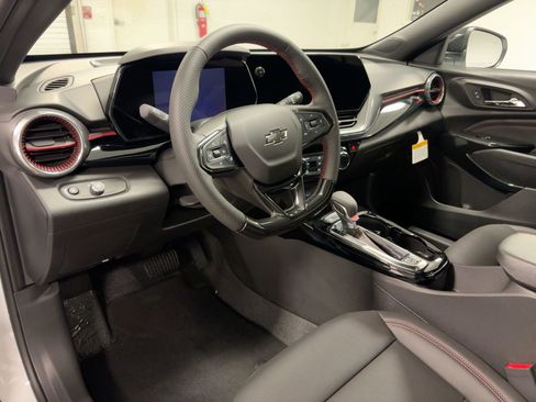 New 2026 Chevrolet Trax RS w/ Sunroof Package image 3