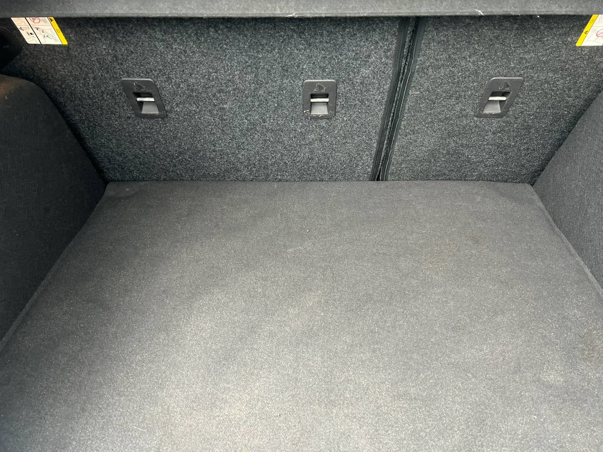 Used 2016 Ford Focus SE w/ SE Power Seat Package FWD image 18