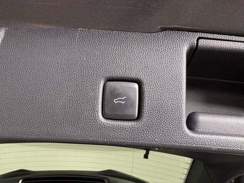 Certified 2024 Ford Escape ST-Line w/ Tech Pack #1 AWD/4WD image 32