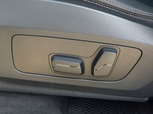 Used 2023 BMW X1 xDrive28i w/ Convenience Package image 17