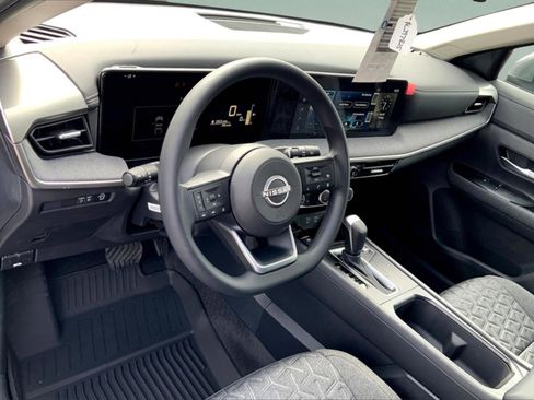 New 2025 Nissan Kicks SV w/ SV Premium Package image 7