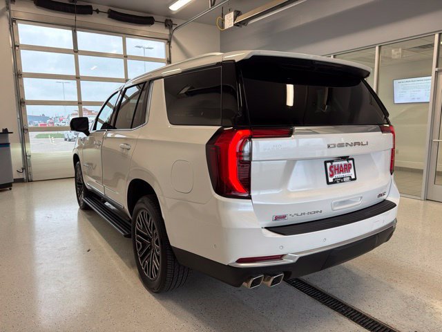 Used 2025 GMC Yukon Denali w/ Sun & Power Step Package AWD/4WD image 7