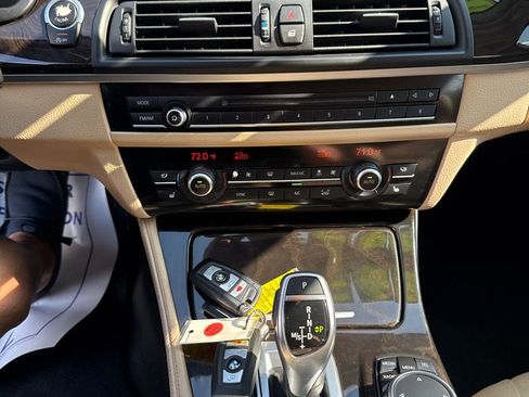 Used 2016 BMW 528i Sedan RWD image 16
