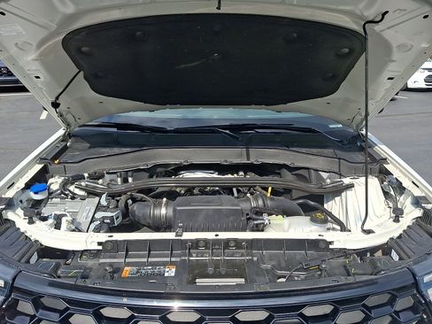 Used 2025 Ford Explorer ST AWD/4WD image 30