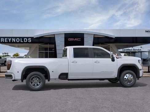 New 2026 GMC Sierra 3500 Denali w/ Denali Reserve Package image 5