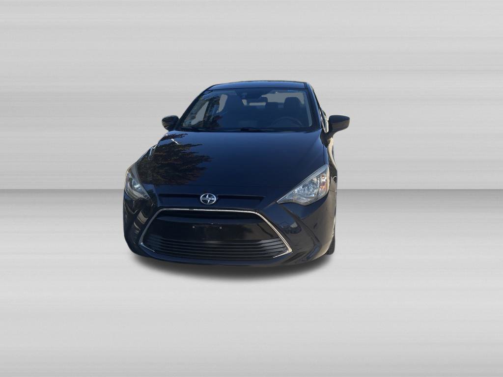 Used 2016 Scion iA FWD image 9
