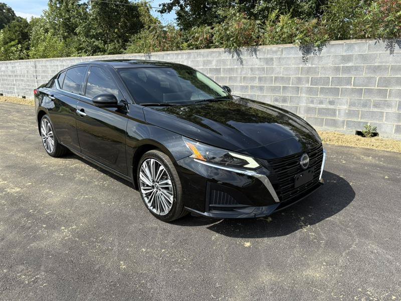 Used 2023 Nissan Altima 2.5 SL AWD/4WD image 6